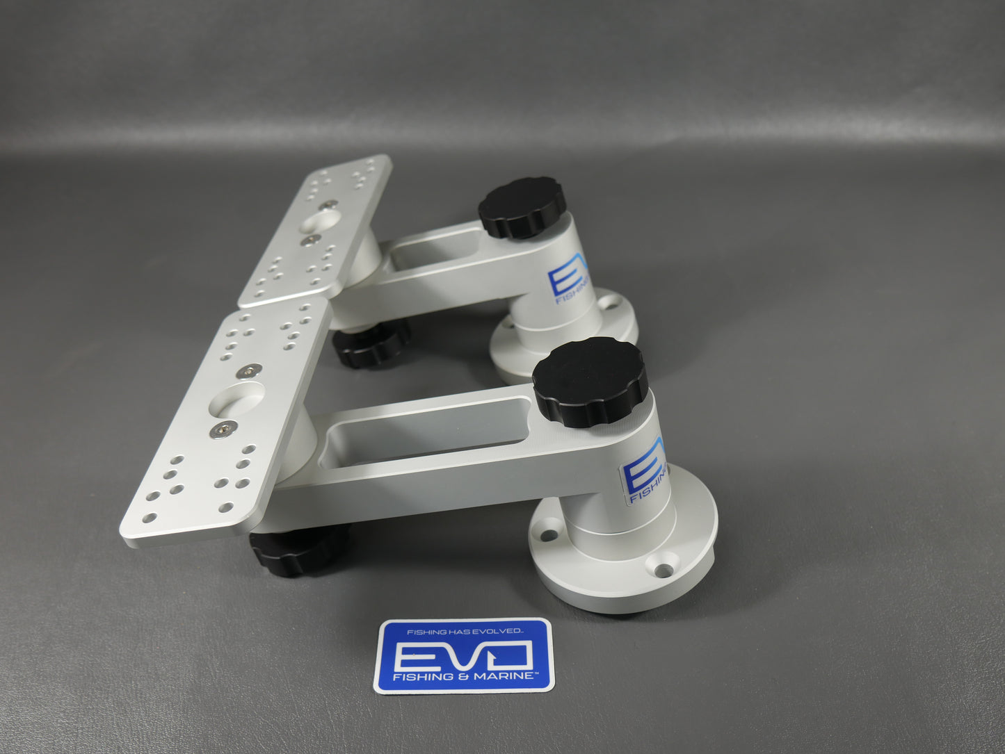VEKT-R Swing Arm Marine Electronics Mount